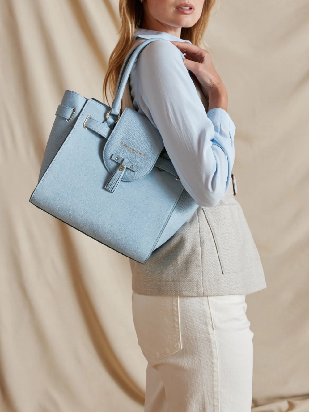 Equestrian British Brand Fairfax and Favor Windsor Tote Bag Sky Blue NWT